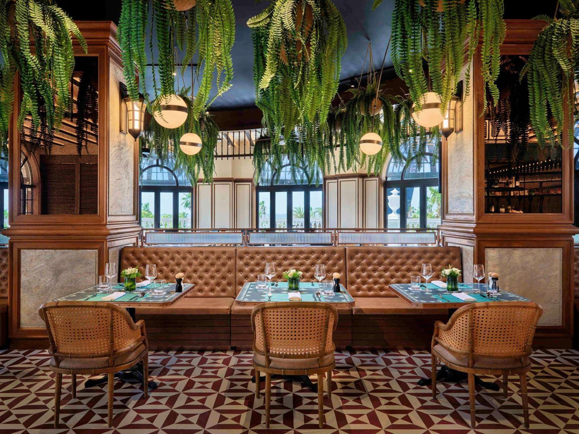 Moevenpick Resort 潘切 外观 照片