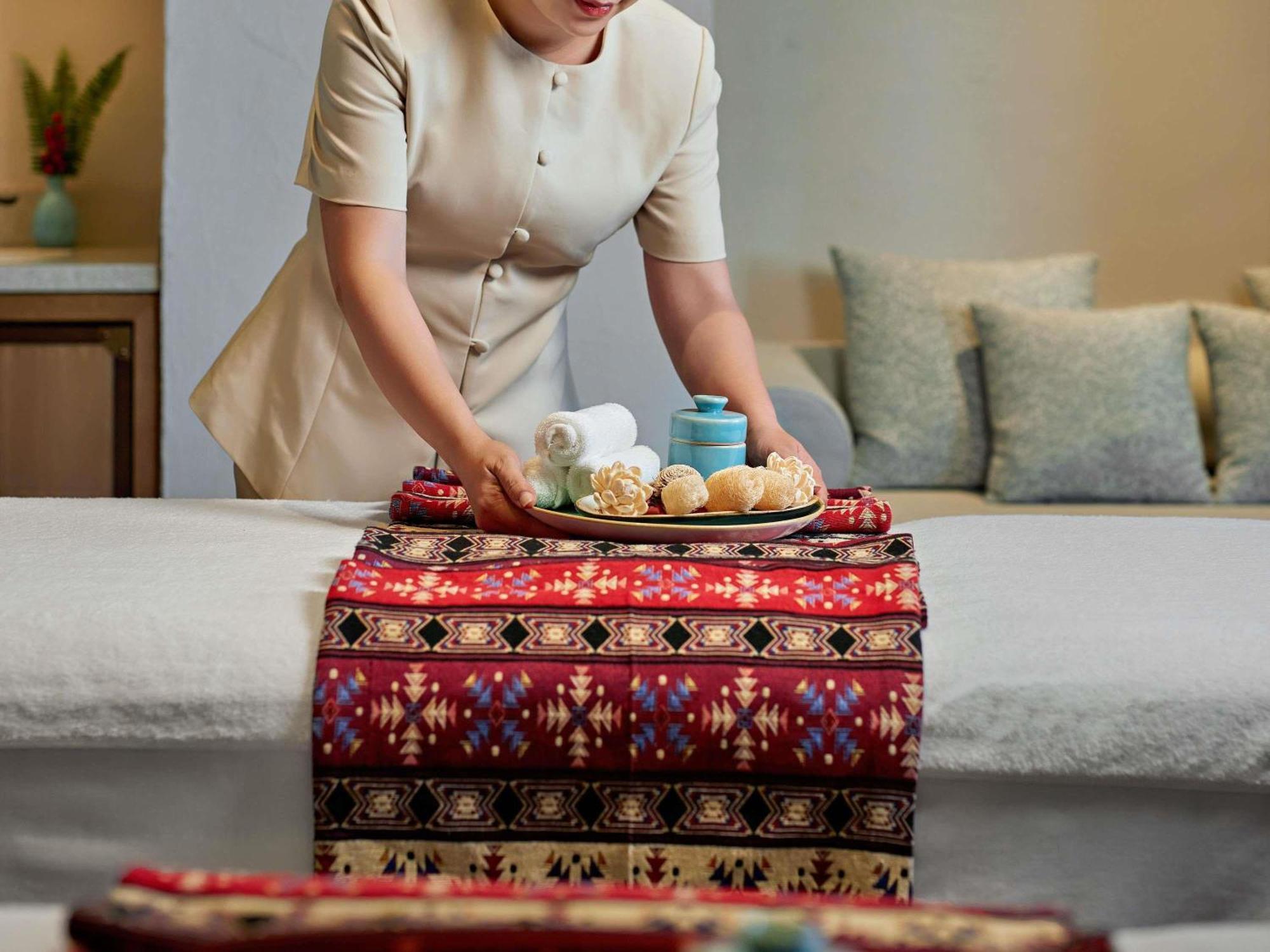 Moevenpick Resort 潘切 外观 照片