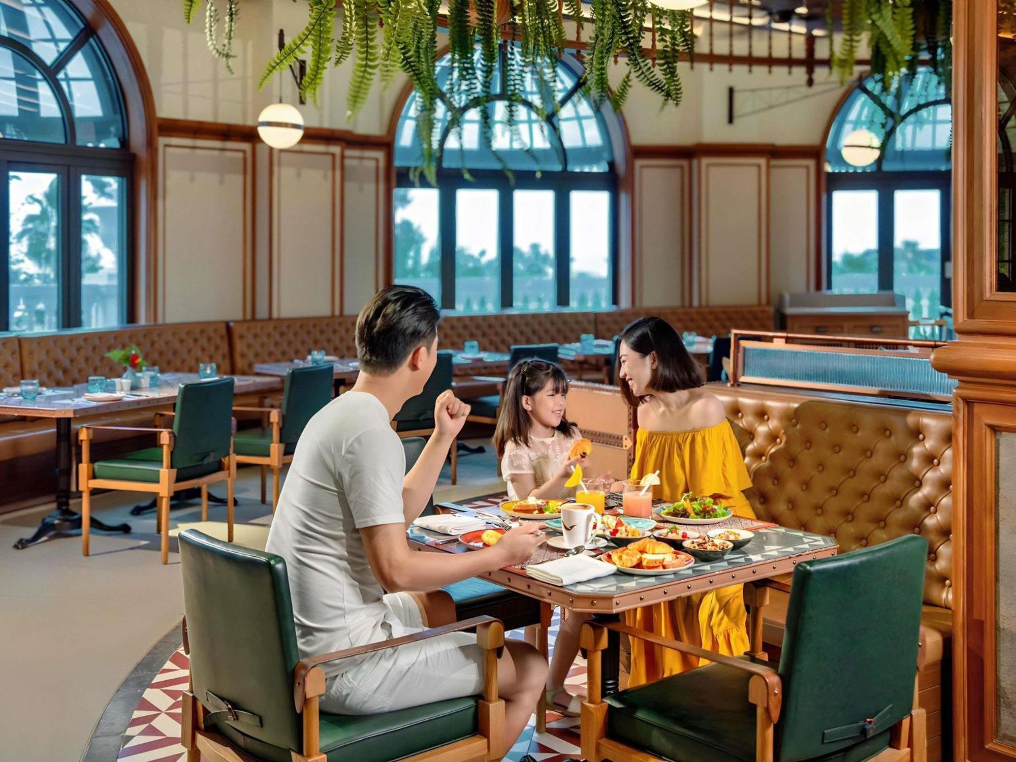 Moevenpick Resort 潘切 外观 照片