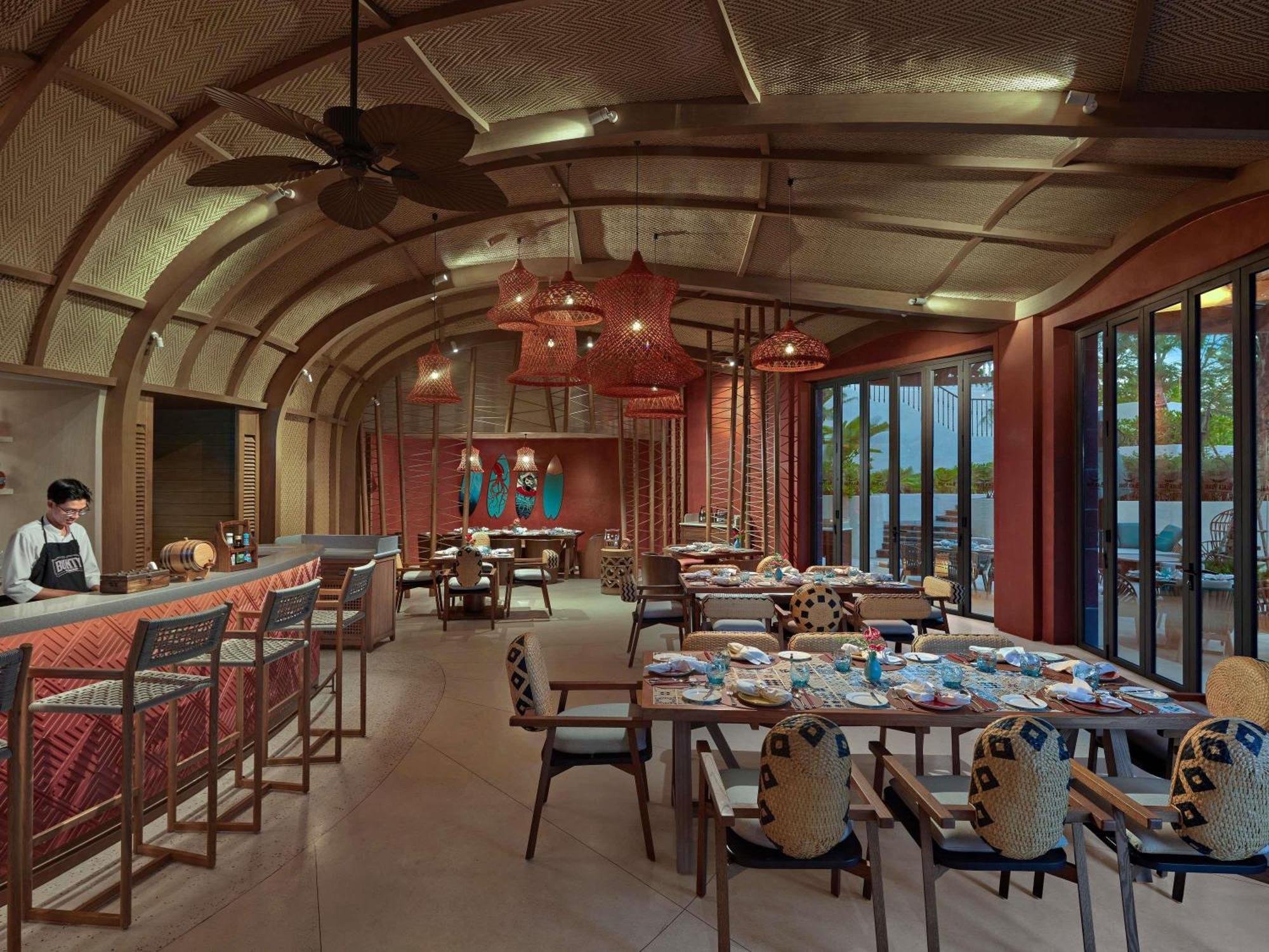 Moevenpick Resort 潘切 外观 照片